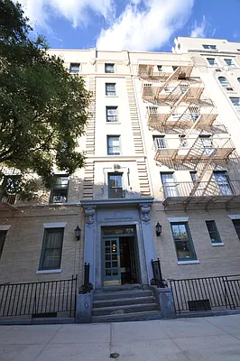 Rented by Corcoran | media 17