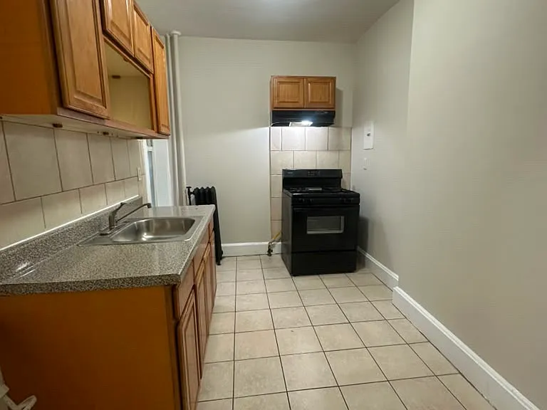 220 Roseville Ave #306C — Photo 4