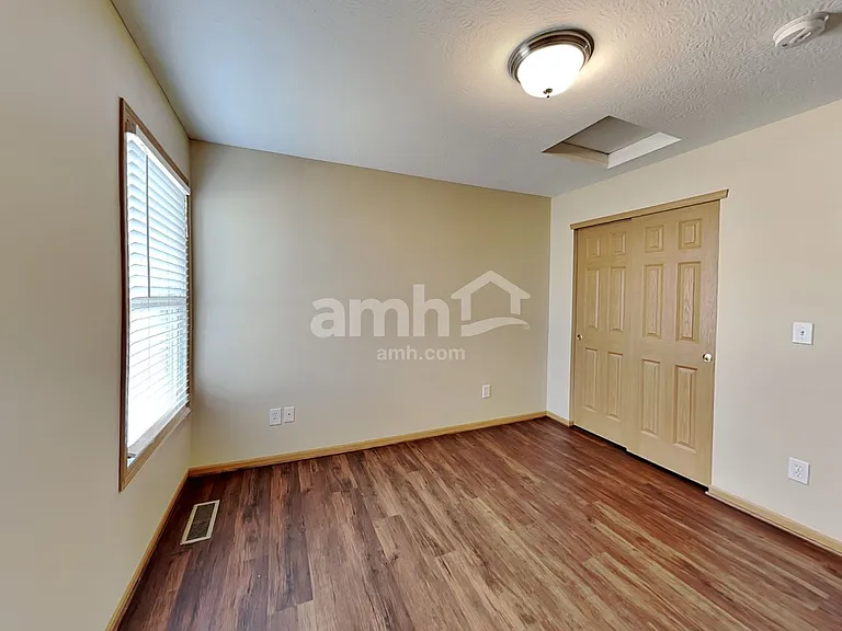 2271 Landcrest Dr — Photo 21