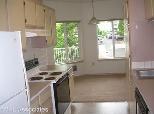 864 Pool St APT 56, Eugene, OR 97401