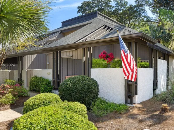 100 Shipyard Dr APT 506, Hilton Head Island, SC 29928