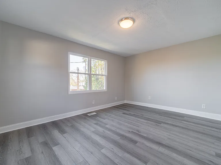 2727 Tate St #2727 — Photo 16