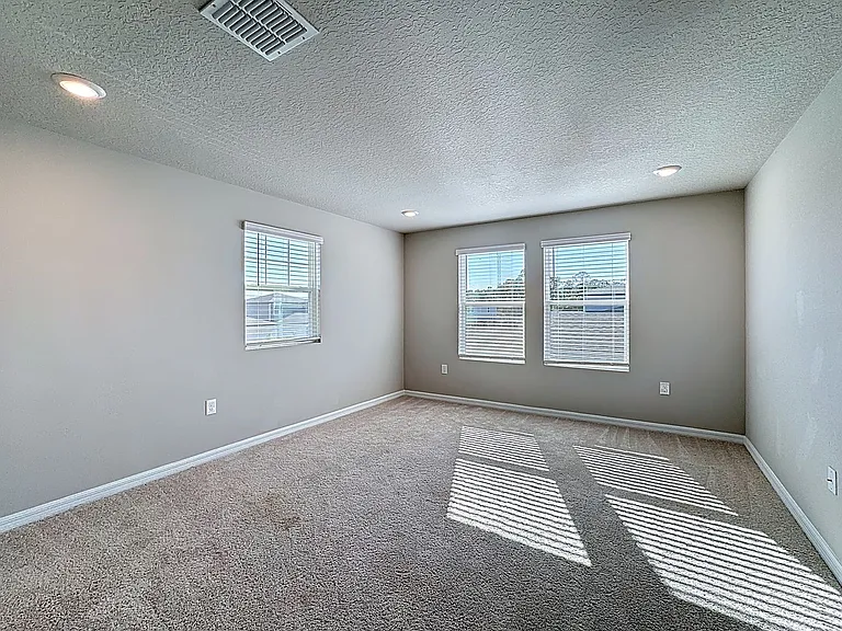 5251 Meredrew Ln — Photo 38
