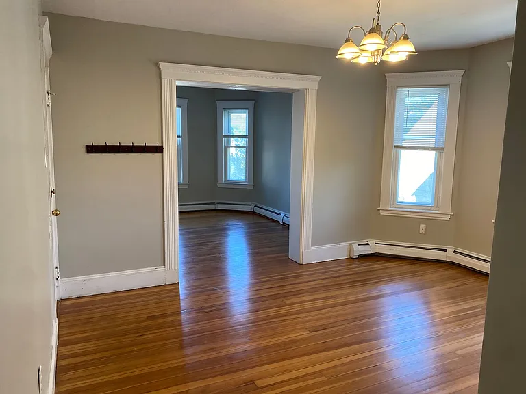 31-33 Pleasant Park Rd — Photo 16