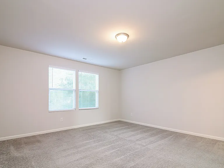 2400 Harbor Cv SW — Photo 8