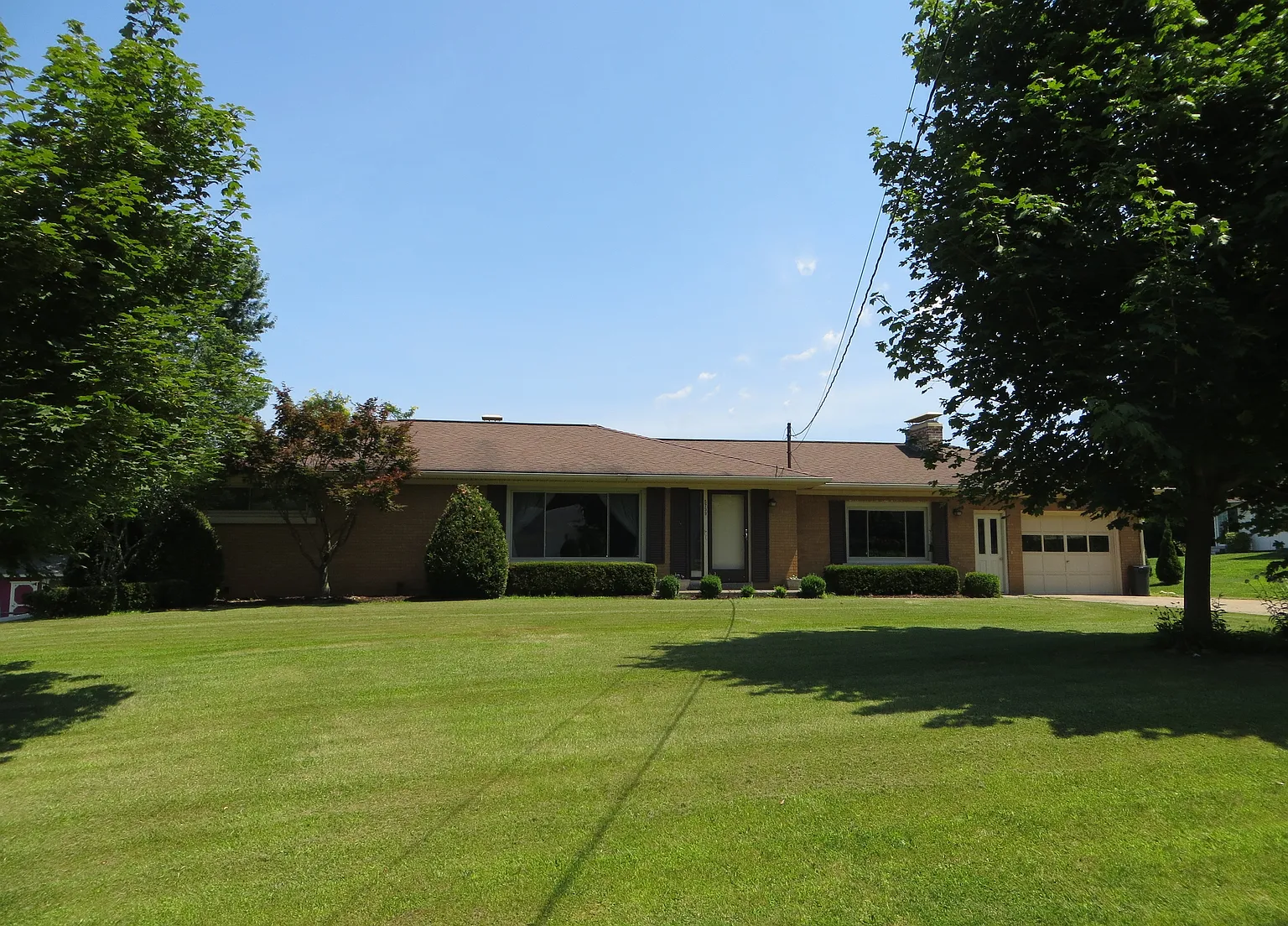5739 Pilgrim Dr photo 1