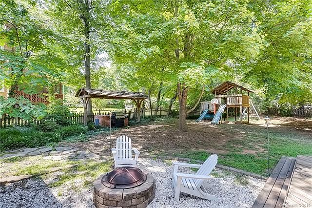 2nd image of 2754 Oldenway Dr
