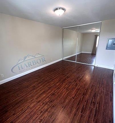 5th image of 741 W 24th St #23-23-23