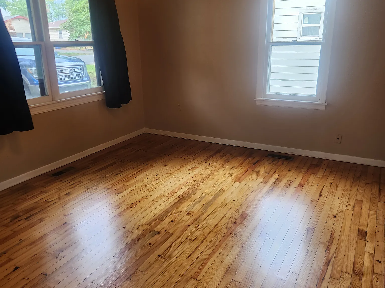2 bed, 855 sqft, $750 — Photo 3