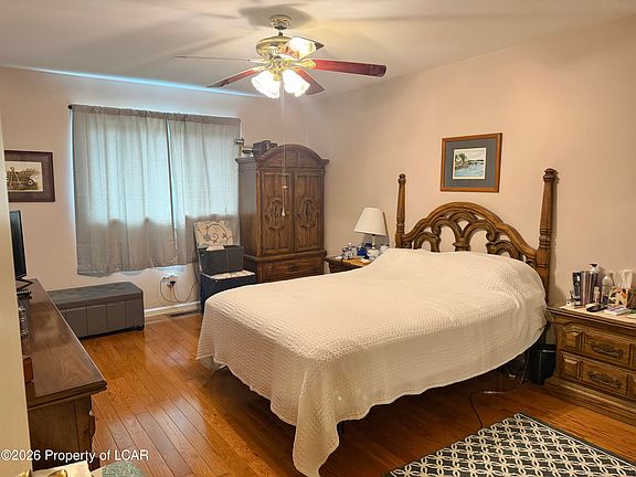 5th image of 101 Countrywood Dr