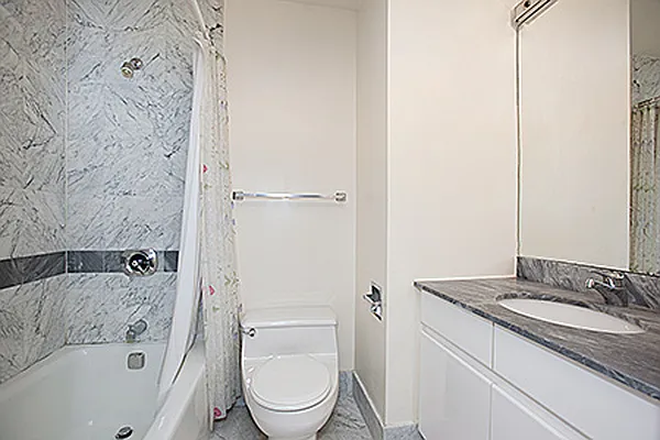 Rented by New York Residence | media 32