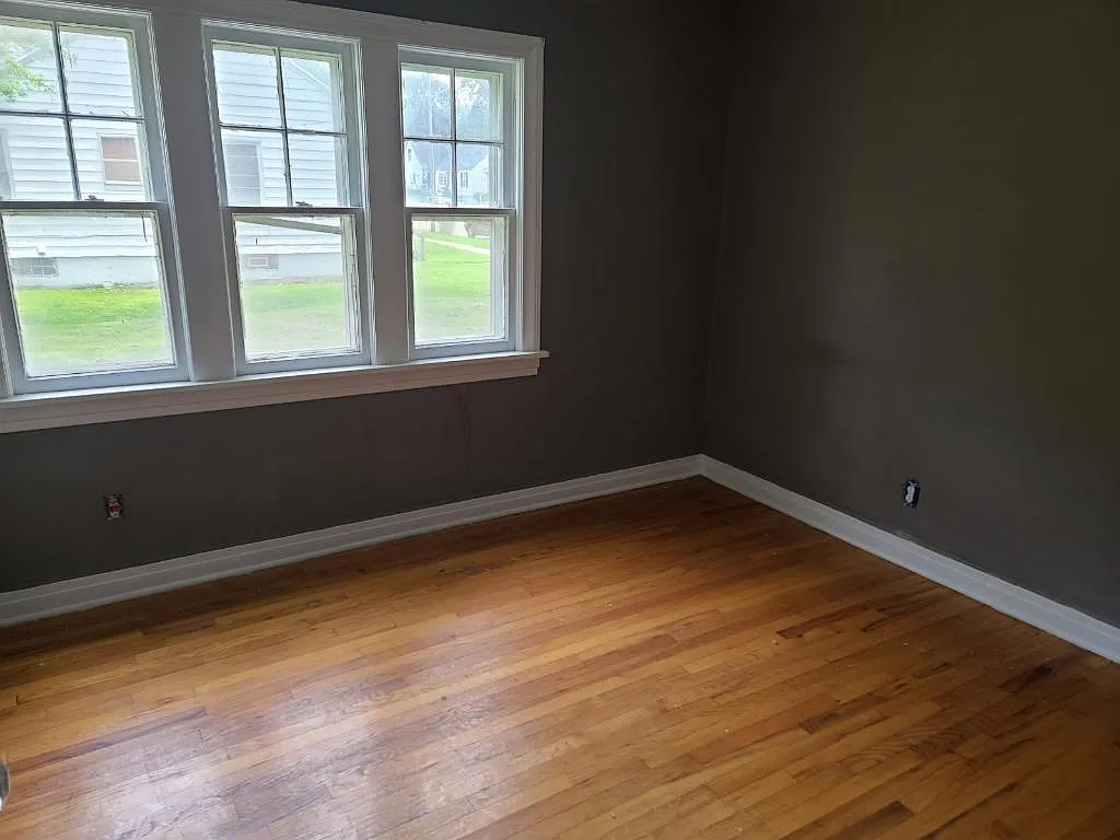 2913 Fredrickson St — Photo 2