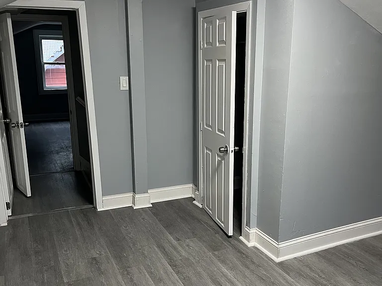 149 Clinton St — Photo 11