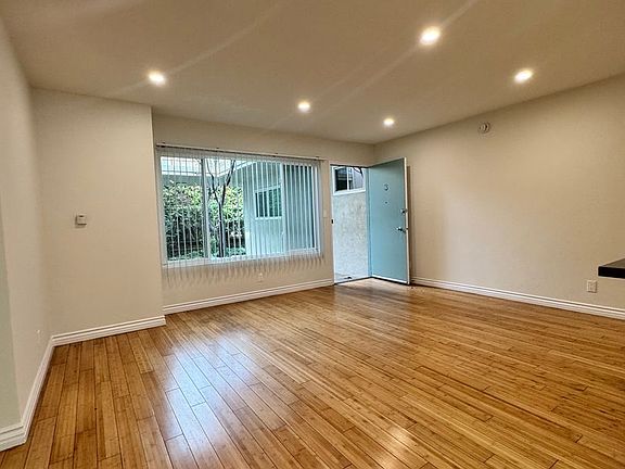 5th image of 4327 Inglewood Blvd #3