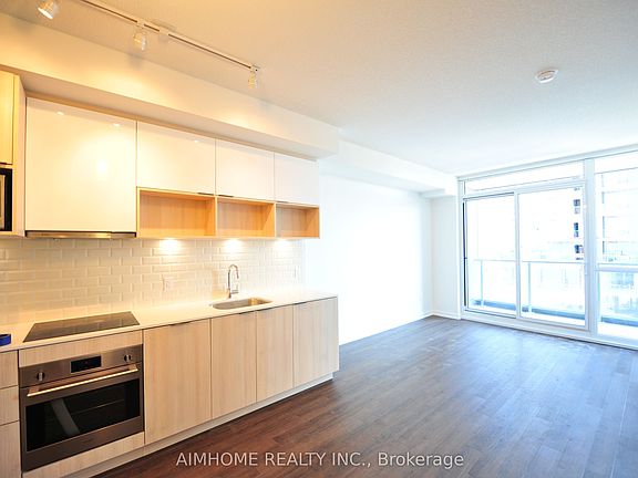 3rd image of 52 Forest Manor Rd #506