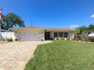 2990 Meadow Oak Dr N, Clearwater, FL 33761