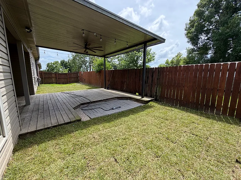 17091 Jamestowne Dr — Photo 15