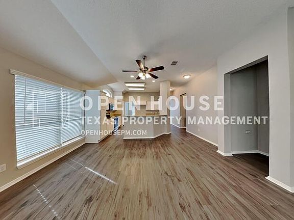 3rd image of 4955 Tulip Ln