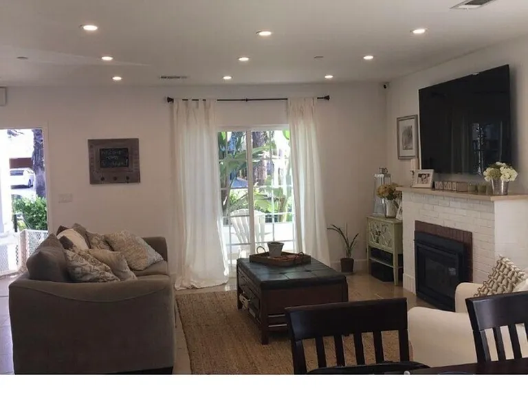 828 9th St — Photo 3