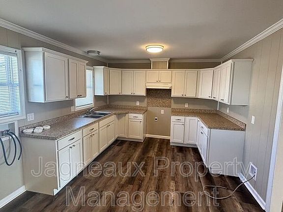 3rd image of 2625 Moeling St APT A