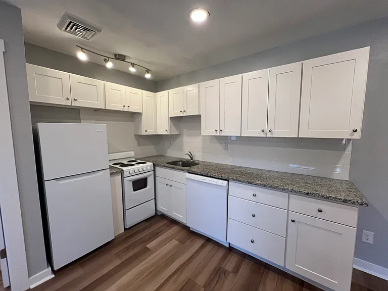 Shadyside Apartments — Photo 86
