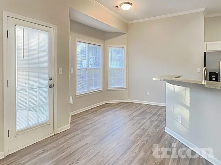 3424 Ann Franklin Ct — Photo 4