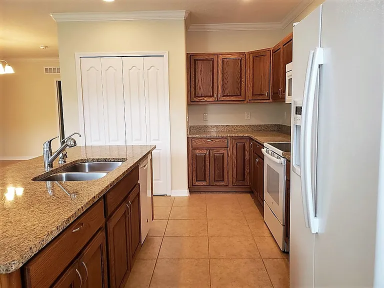110 Cedar Circle Dr — Photo 10