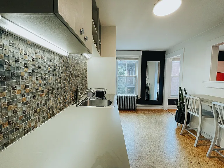 264 Brackett St #3 — Photo 1