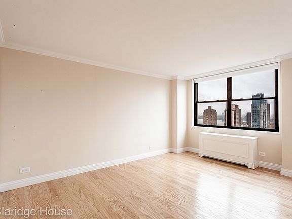 4th image of 201 E 87th St APT 27R