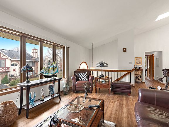 3rd image of 17540 Cambridge Pl #125
