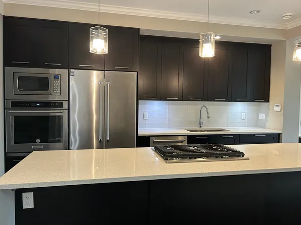 16488 64th Ave, Surrey, BC V3S 6X6