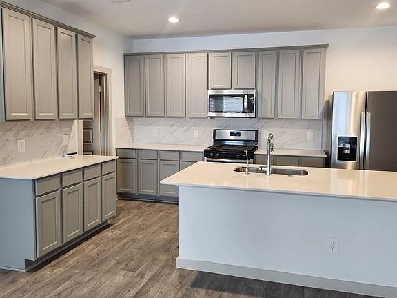 4th image of 7106 Marina Heights Way