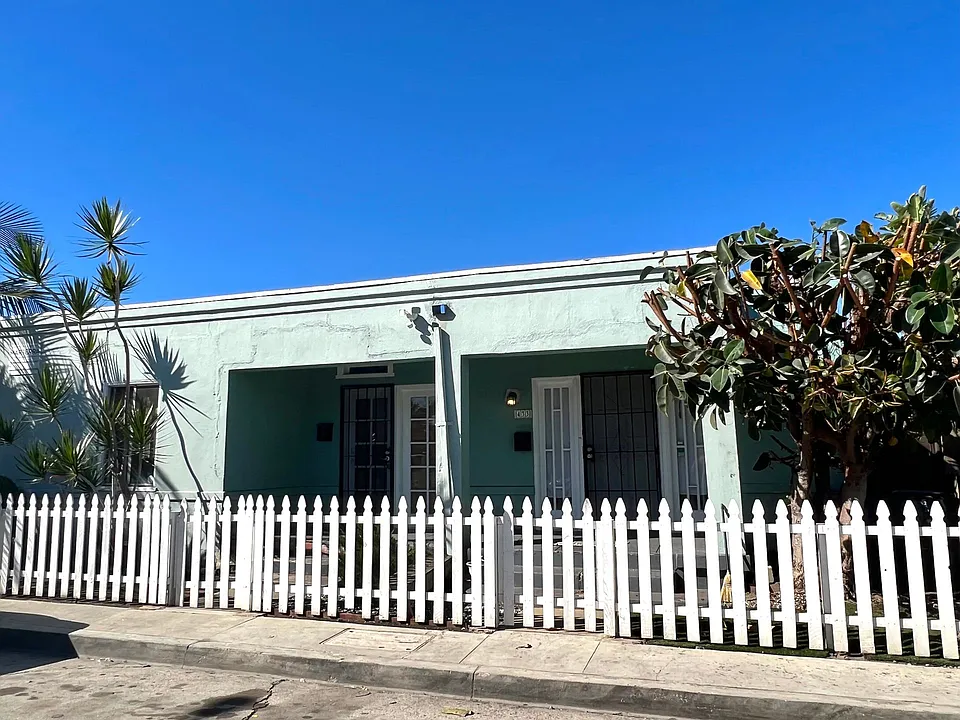 431 N Zona Ct