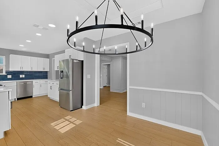2200 Winona Dr — Photo 14
