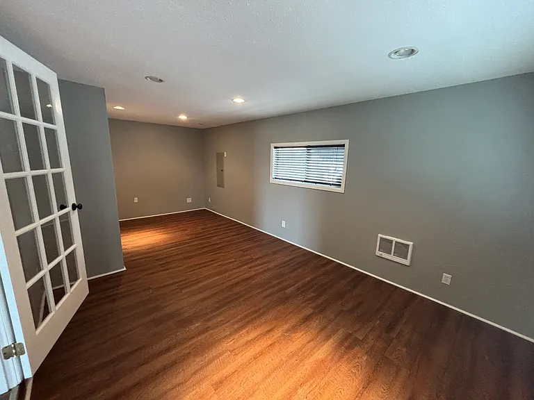 1216 Quinton St — Photo 3