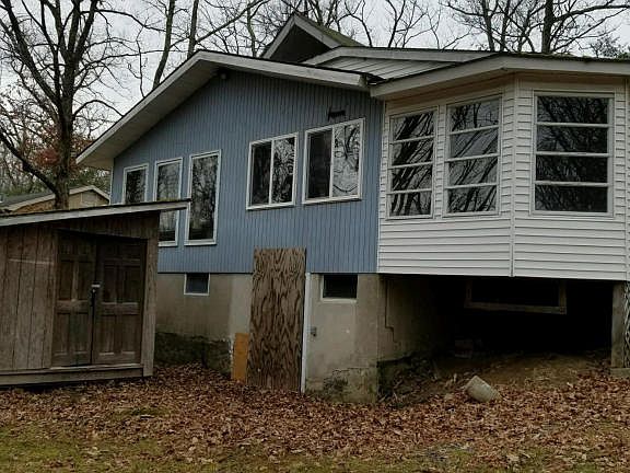 3rd image of 112 Beverly Dr