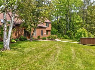 210 Field Rd UNIT 44, Stowe, VT 05672
