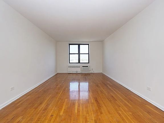 4th image of 2277 Homecrest Ave