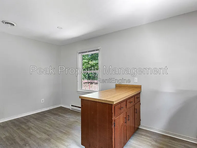 3801 Grizzard Dr — Photo 11