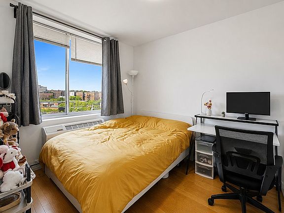 3rd image of 81-15 Queens Blvd #7C