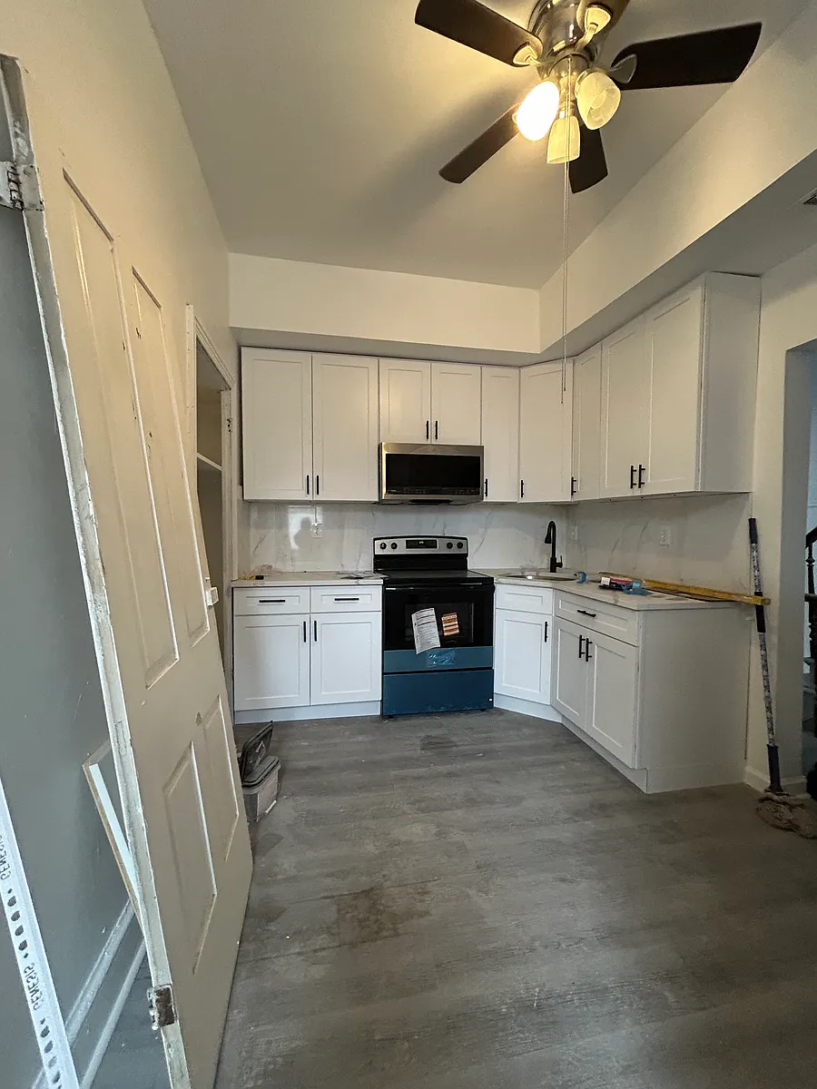 Building Photo - 3843 Baring St #2