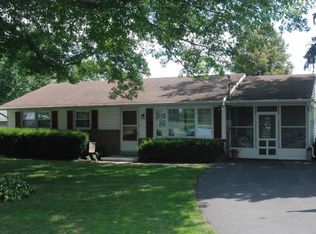 116 School Ln, Rheems, PA 17570