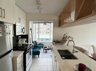 1001 Richards St #602, Vancouver, BC V6B1J6