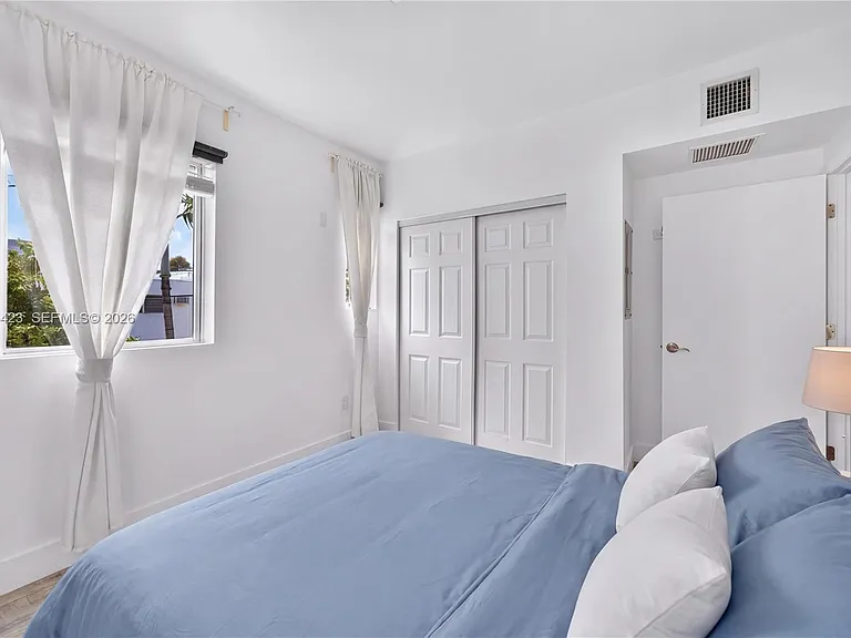 811 Jefferson Ave #204 — Photo 11