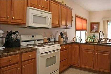 5th image of 2870 Alexandra Dr