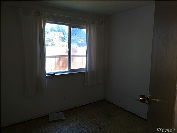5th image of 1429 1429 Dr