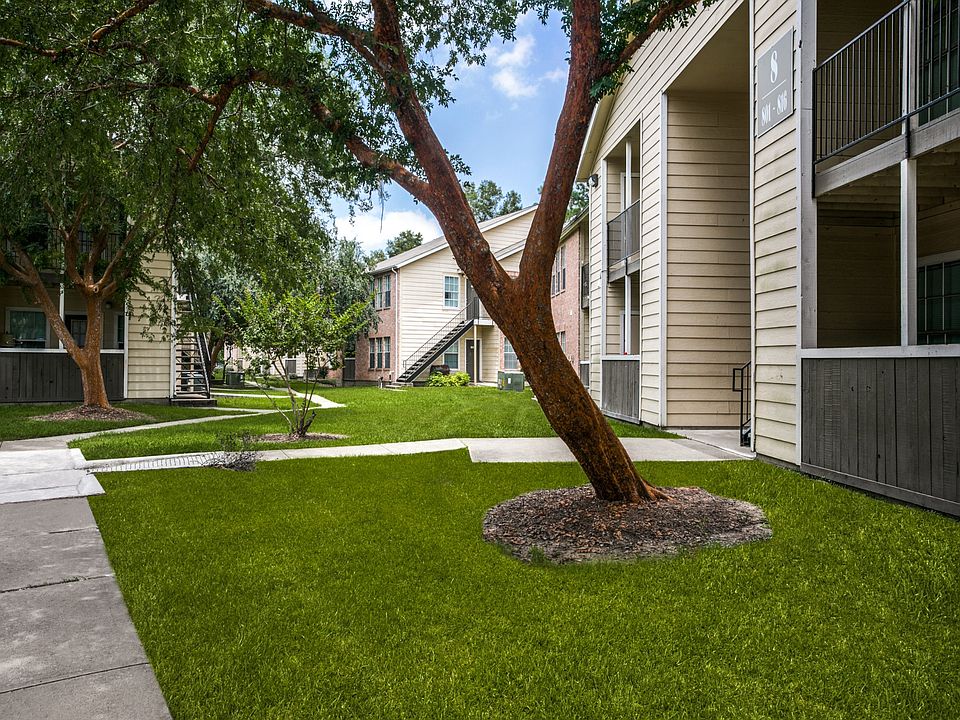 Well maintained community grounds