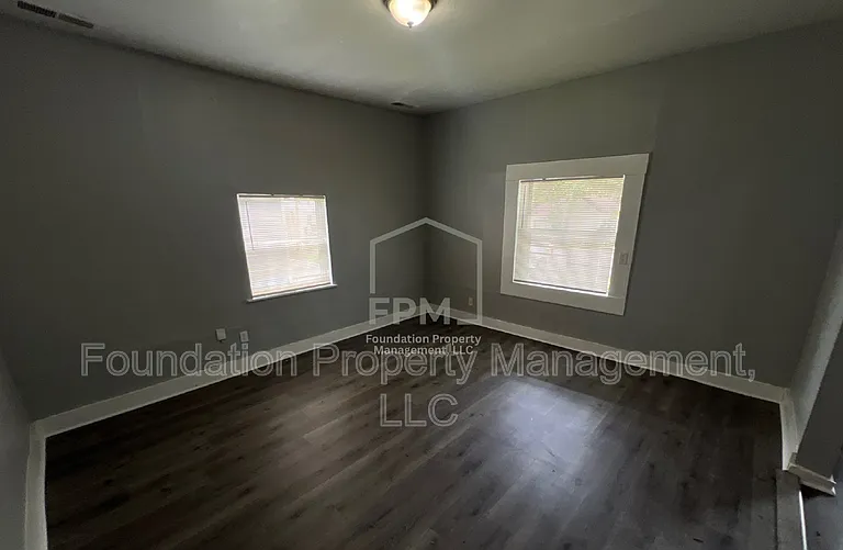 2632 Harvard Ave — Photo 9