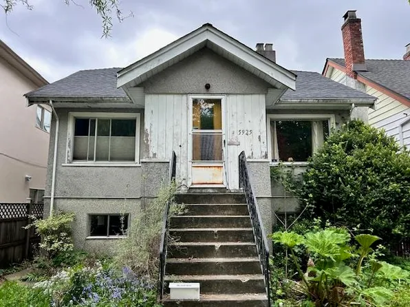 5925 Chester St, Vancouver, BC V5W 3B7