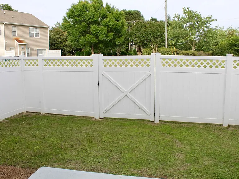 108 Azteca Dr — Photo 14